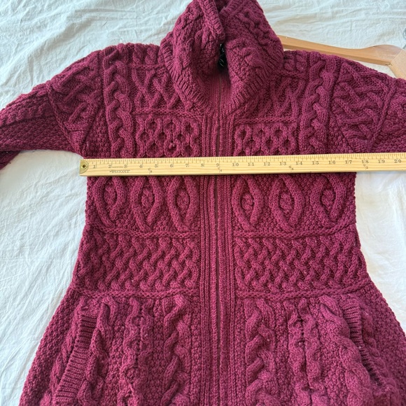 Inis Crafts 100% Wool Burgundy Cable Knit Cardigan, Size M - Picture 6 of 9